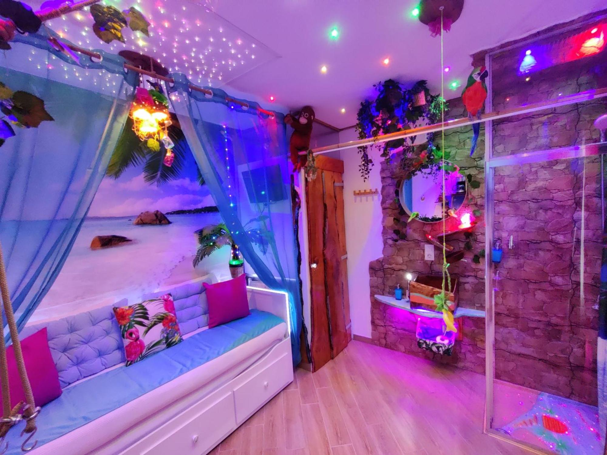 Wonder Room Paraiso Magico Habitacion Nerja Exteriör bild